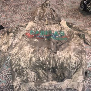 cabela’s sweatshirt